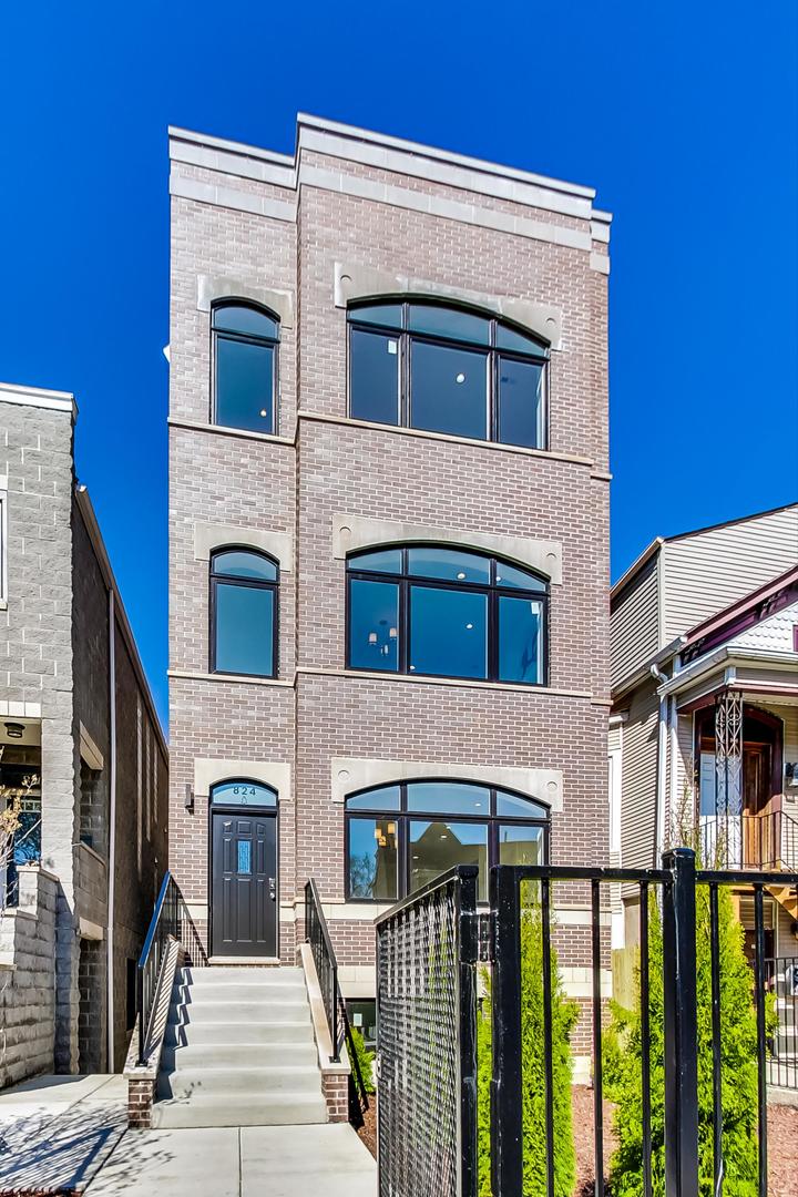 Photo 1 of 27 — 824 S Bell Avenue 2, Chicago, IL 60612