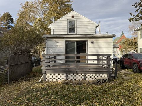 Tiny photo for 508 W Grove Street, Bloomington, IL 61701 (MLS # 12473775)