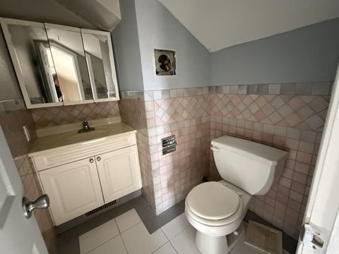 Tiny photo for 508 W Grove Street, Bloomington, IL 61701 (MLS # 12473775)