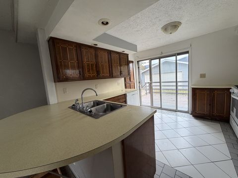 Tiny photo for 508 W Grove Street, Bloomington, IL 61701 (MLS # 12473775)