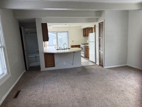 Tiny photo for 508 W Grove Street, Bloomington, IL 61701 (MLS # 12473775)