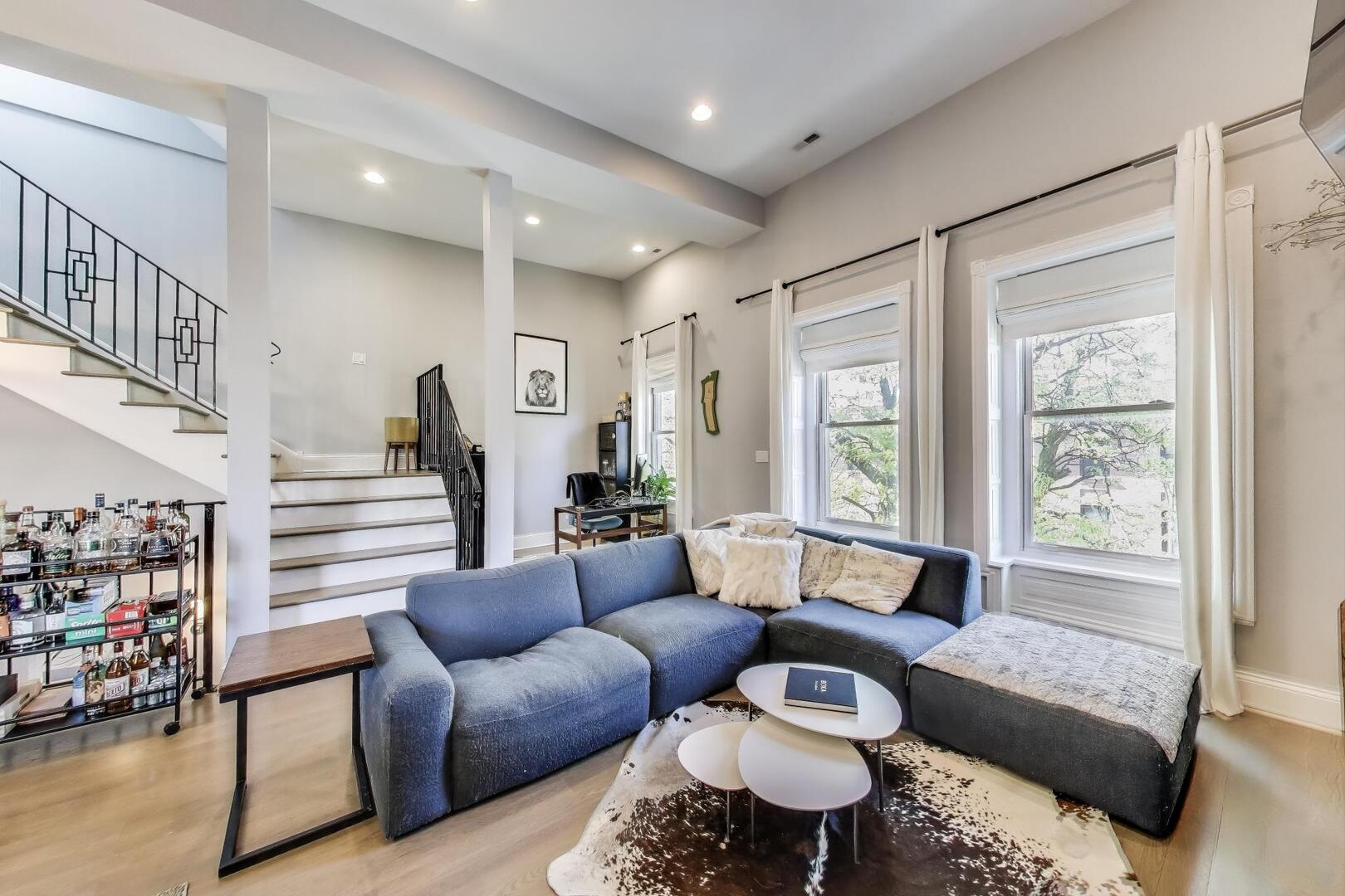 515 W ARMITAGE Avenue 3