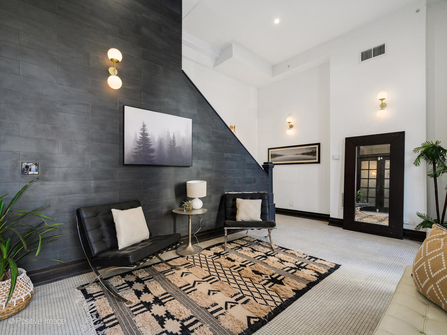 4840 S Dorchester Avenue 1