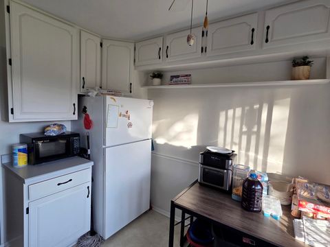 Tiny photo for 390 Springlake Lane #B, Aurora, IL 60504 (MLS # 12634590)
