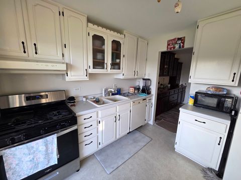 Tiny photo for 390 Springlake Lane #B, Aurora, IL 60504 (MLS # 12634590)