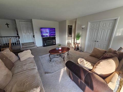 Tiny photo for 390 Springlake Lane #B, Aurora, IL 60504 (MLS # 12634590)