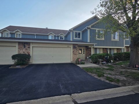 Tiny photo for 390 Springlake Lane #B, Aurora, IL 60504 (MLS # 12634590)