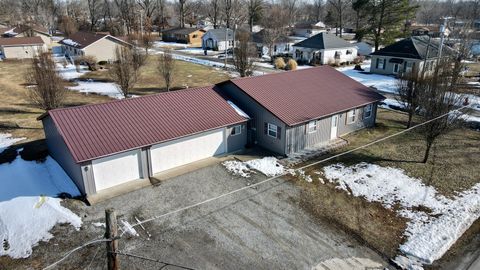 Tiny photo for 601 S Cherry Street, West Frankfort, IL 62896 (MLS # 12564573)