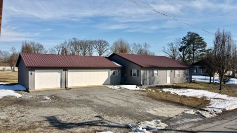 Tiny photo for 601 S Cherry Street, West Frankfort, IL 62896 (MLS # 12564573)