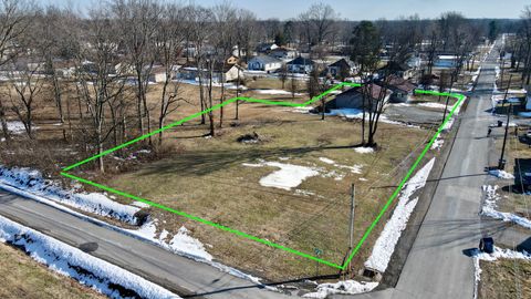 Tiny photo for 601 S Cherry Street, West Frankfort, IL 62896 (MLS # 12564573)