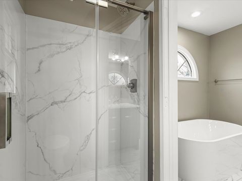 Tiny photo for 256 Hill N Dale Court, Gurnee, IL 60031 (MLS # 12583118)