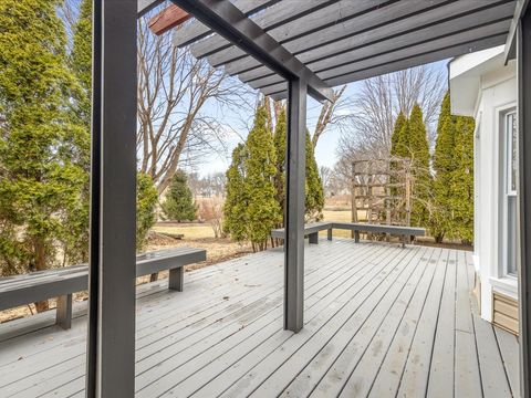 Tiny photo for 256 Hill N Dale Court, Gurnee, IL 60031 (MLS # 12583118)