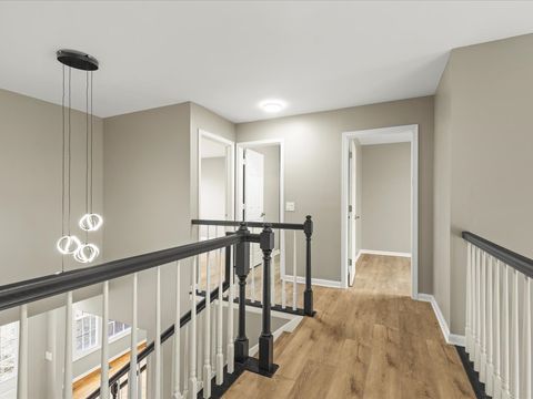 Tiny photo for 256 Hill N Dale Court, Gurnee, IL 60031 (MLS # 12583118)