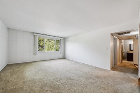 Tiny photo for 2600 Brookwood Way Drive #212, Rolling Meadows, IL 60008 (MLS # 12473793)