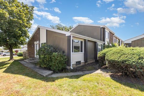 Photo of 316 Pueblo Drive, Bolingbrook, IL 60440 (MLS # 12460678)