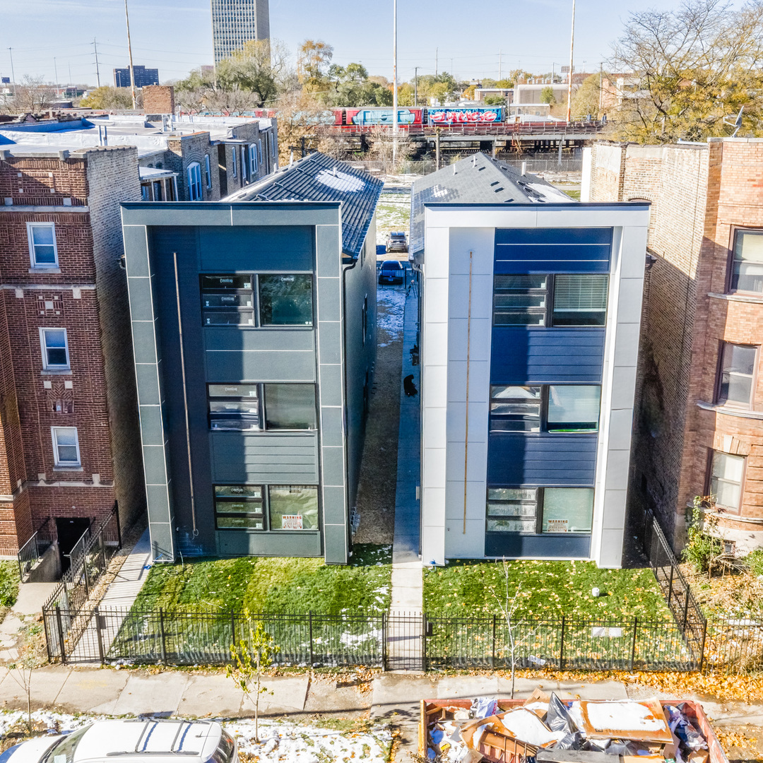 6220 S King Drive, Chicago, IL, 60637 2 6220 S King Drive