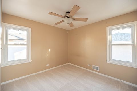 Tiny photo for 5919 W 109th Place, Chicago Ridge, IL 60415 (MLS # 12534324)