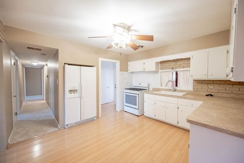 Tiny photo for 5919 W 109th Place, Chicago Ridge, IL 60415 (MLS # 12534324)