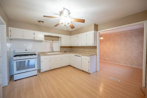 Tiny photo for 5919 W 109th Place, Chicago Ridge, IL 60415 (MLS # 12534324)