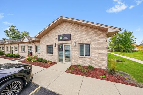 Tiny photo for 19558 S Harlem Avenue #5, Frankfort, IL 60423 (MLS # 12524910)