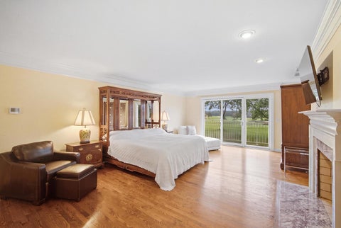 Tiny photo for 4 S Wynstone Drive, North Barrington, IL 60010 (MLS # 12753618)
