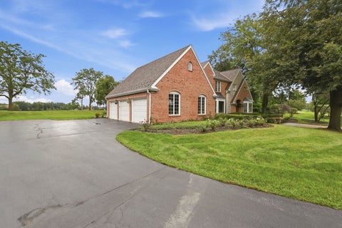 Tiny photo for 4 S Wynstone Drive, North Barrington, IL 60010 (MLS # 12753618)
