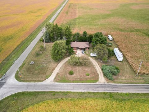 Tiny photo for 2102 County Road 2900 N, Rantoul, IL 61866 (MLS # 12462199)