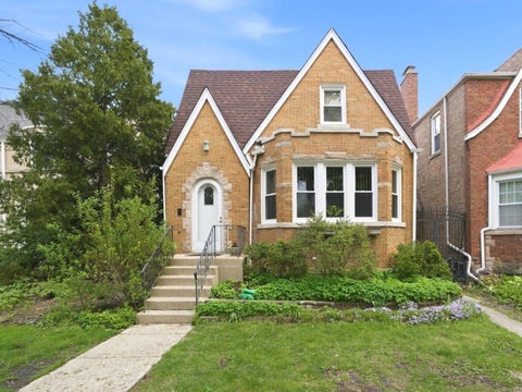 Tiny photo for 5919 N Bernard Street, Chicago, IL 60659 (MLS # 12730227)
