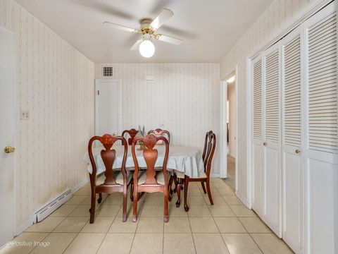 Tiny photo for 413 N Ridgeland Avenue, Elmhurst, IL 60126 (MLS # 12595420)