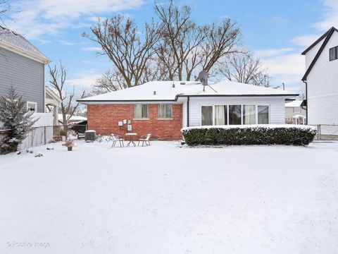 Tiny photo for 413 N Ridgeland Avenue, Elmhurst, IL 60126 (MLS # 12595420)