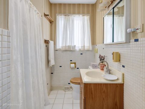 Tiny photo for 413 N Ridgeland Avenue, Elmhurst, IL 60126 (MLS # 12595420)