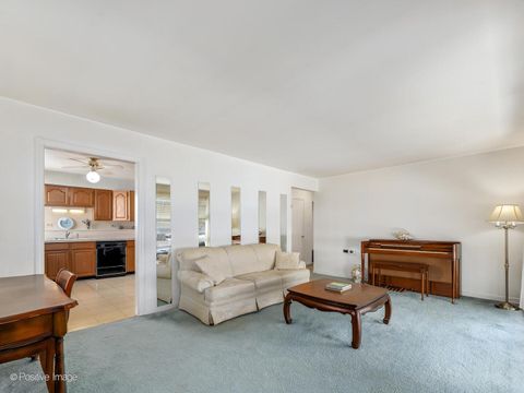 Tiny photo for 413 N Ridgeland Avenue, Elmhurst, IL 60126 (MLS # 12595420)