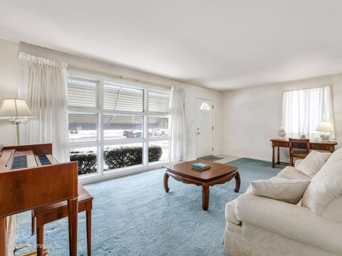 Tiny photo for 413 N Ridgeland Avenue, Elmhurst, IL 60126 (MLS # 12595420)