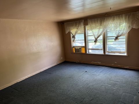 Tiny photo for 6541 N Hoyne Avenue #1S, Chicago, IL 60645 (MLS # 12641032)