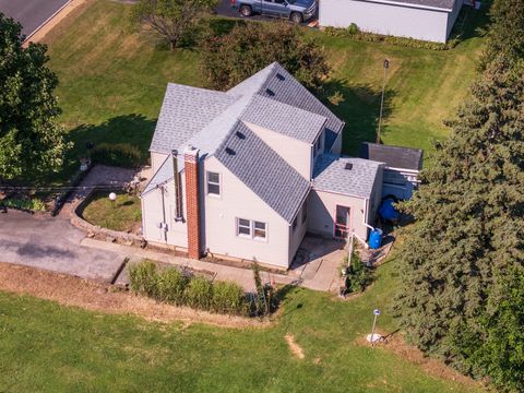 Photo of 709 W Diggins Street, Harvard, IL 60033 (MLS # 12448661)