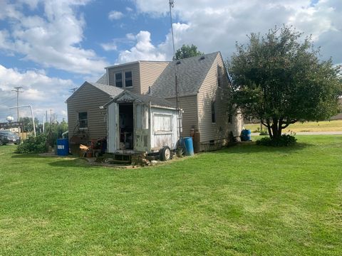 Tiny photo for 709 W Diggins Street, Harvard, IL 60033 (MLS # 12448661)
