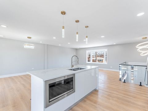 Tiny photo for 1116 S Busse Road, Mount Prospect, IL 60056 (MLS # 12553176)