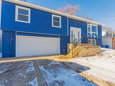 Tiny photo for 1116 S Busse Road, Mount Prospect, IL 60056 (MLS # 12553176)