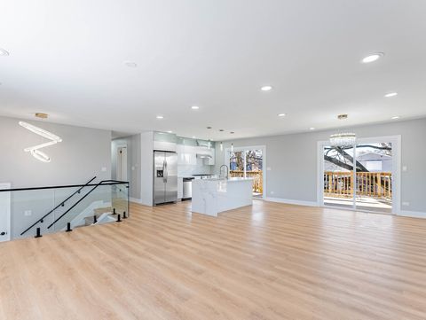 Tiny photo for 1116 S Busse Road, Mount Prospect, IL 60056 (MLS # 12553176)