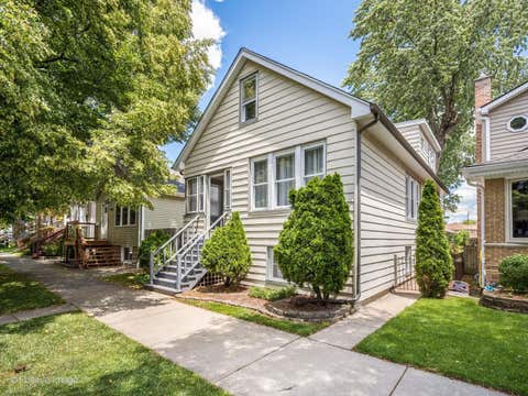 Tiny photo for 11215 S Sawyer Avenue, Chicago, IL 60655 (MLS # 12674139)