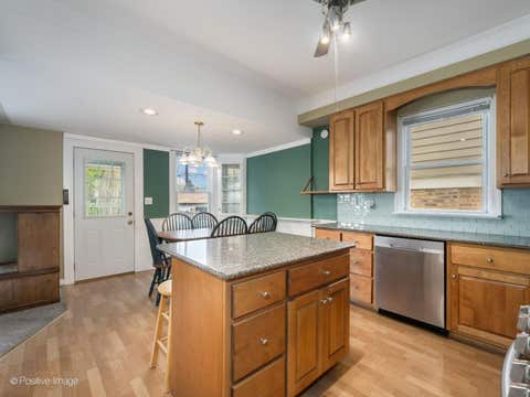 Tiny photo for 11215 S Sawyer Avenue, Chicago, IL 60655 (MLS # 12674139)