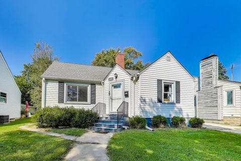 Photo of 806 Leith Avenue, Waukegan, IL 60085 (MLS # 12458487)