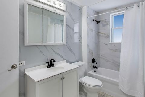 Tiny photo for 1638 Oakwood Avenue, Des Plaines, IL 60016 (MLS # 12589566)