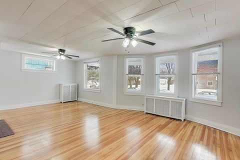 Tiny photo for 1638 Oakwood Avenue, Des Plaines, IL 60016 (MLS # 12589566)