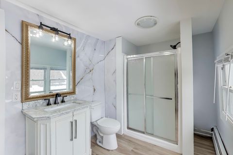 Tiny photo for 1638 Oakwood Avenue, Des Plaines, IL 60016 (MLS # 12589566)