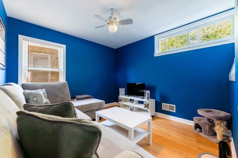 Tiny photo for 5921 S Sawyer Avenue, Chicago, IL 60629 (MLS # 12661515)