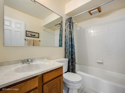 Tiny photo for 1327 Shagbark Lane, Wheaton, IL 60187 (MLS # 12628925)
