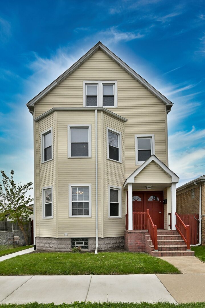 5104 N Austin Avenue