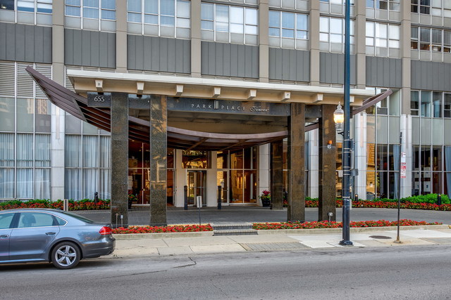 655 W Irving Park Road 5103