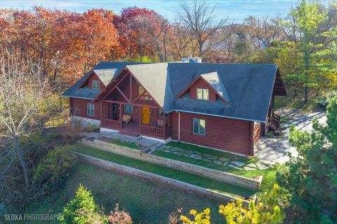 Photo of 187 Rabbit Run, Ingleside, IL 60041 (MLS # 12516507)